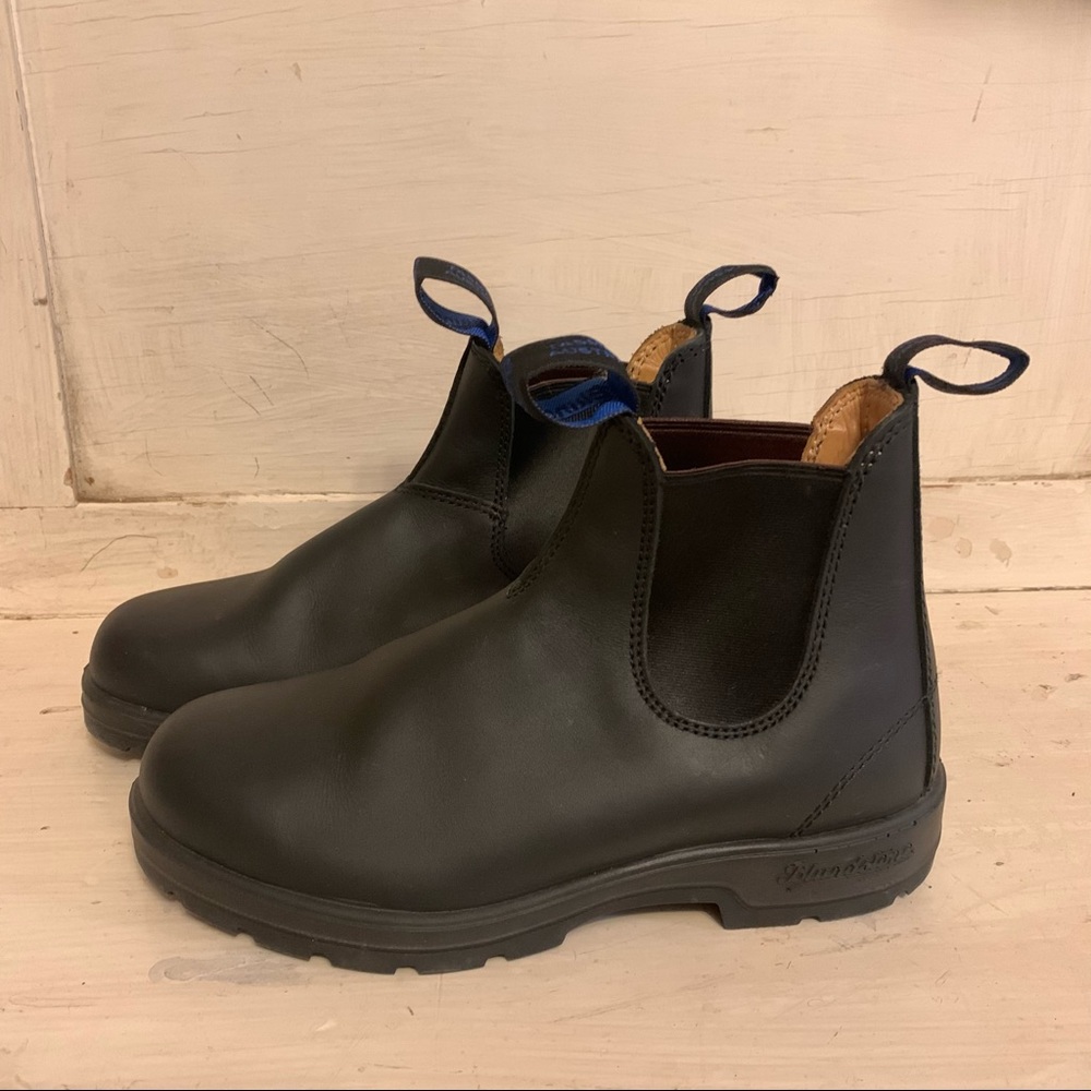 Black leather Blundstone Boots #566 waterproof thermal